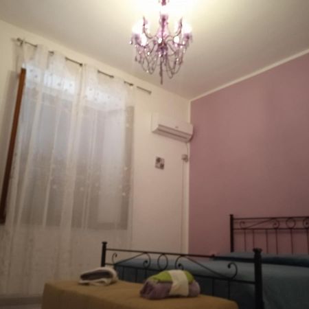 I Tre Leoni Affittacamere Чивитавекия Екстериор снимка